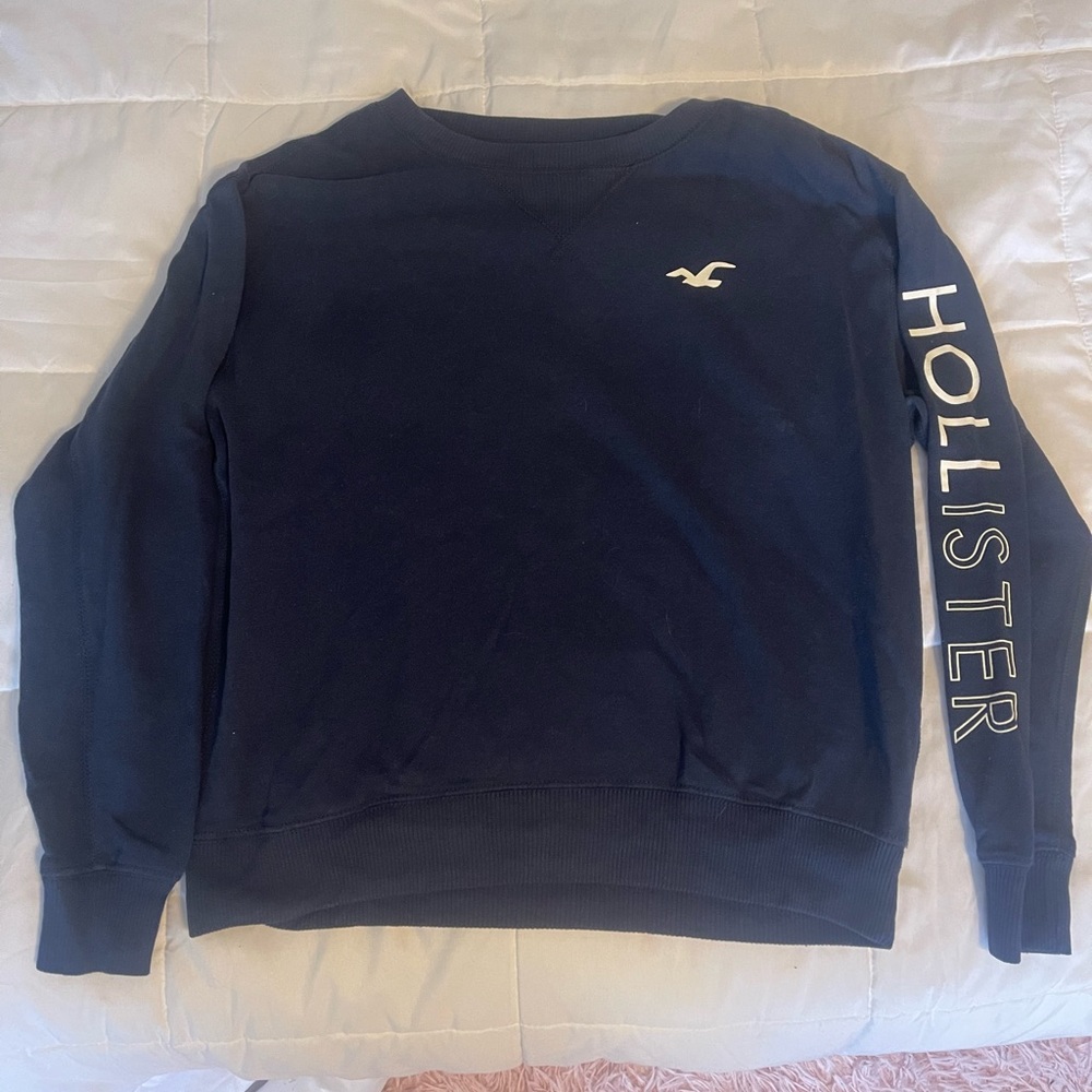 Navy blue Hollisyer crewneck